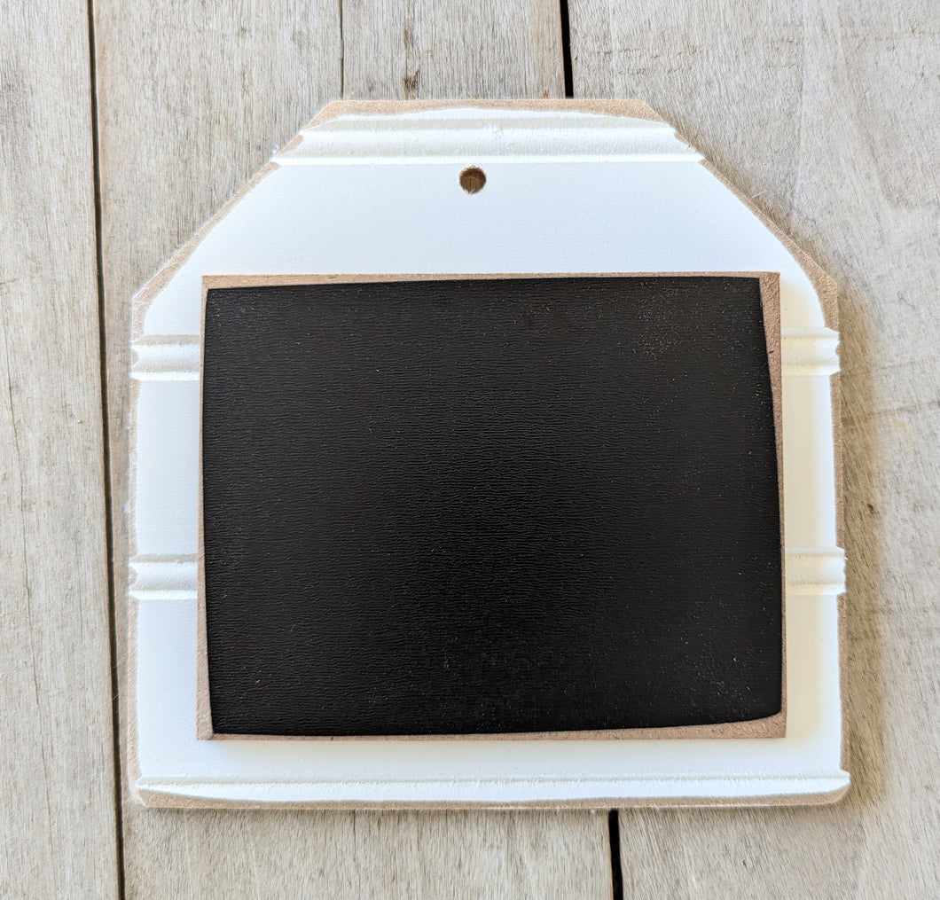 Shiplap Chalkboard Tag